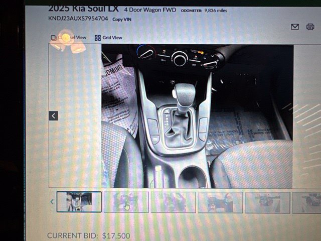 Used 2025 Kia Soul LX w/ LX Technology Package FWD image 40