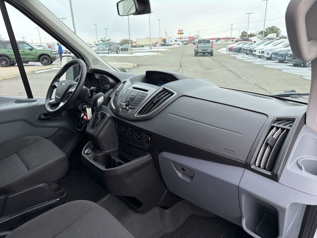 Used 2019 Ford Transit 150 XLT image 17