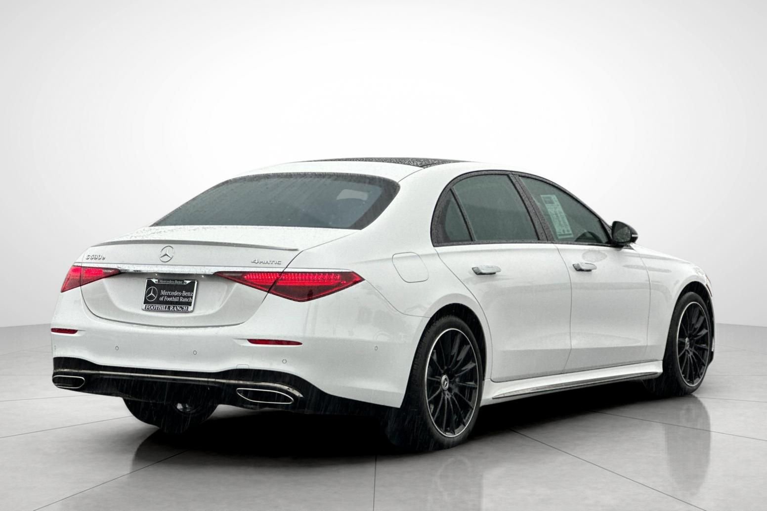 Certified 2024 Mercedes-Benz S 580e 4MATIC Sedan image 3