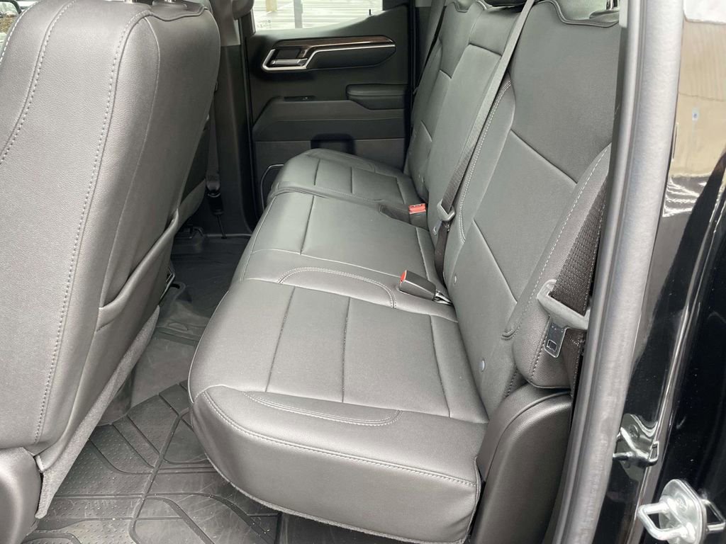 Used 2025 Chevrolet Silverado 1500 LT w/ Leather Package