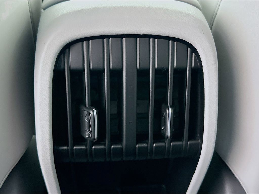 New 2026 Hyundai Kona Limited image 18