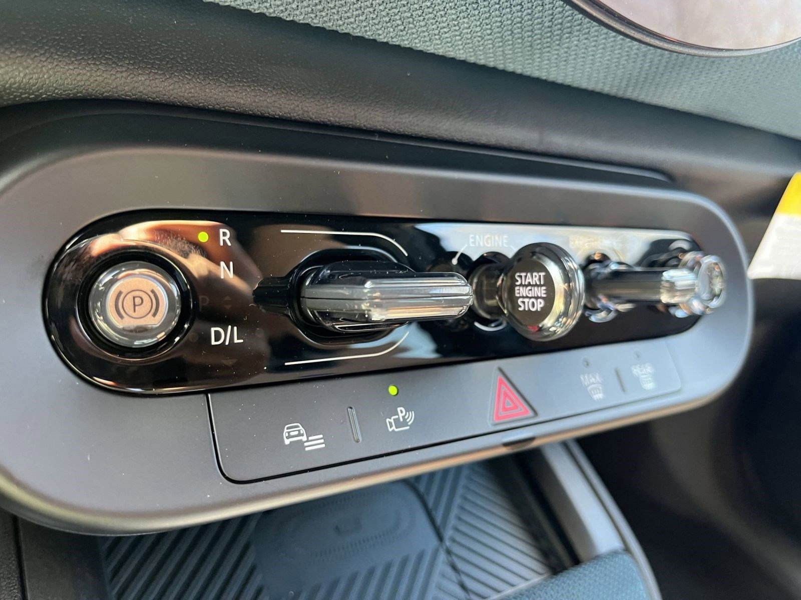 Used 2025 MINI Cooper Countryman S w/ Comfort Package Max image 18