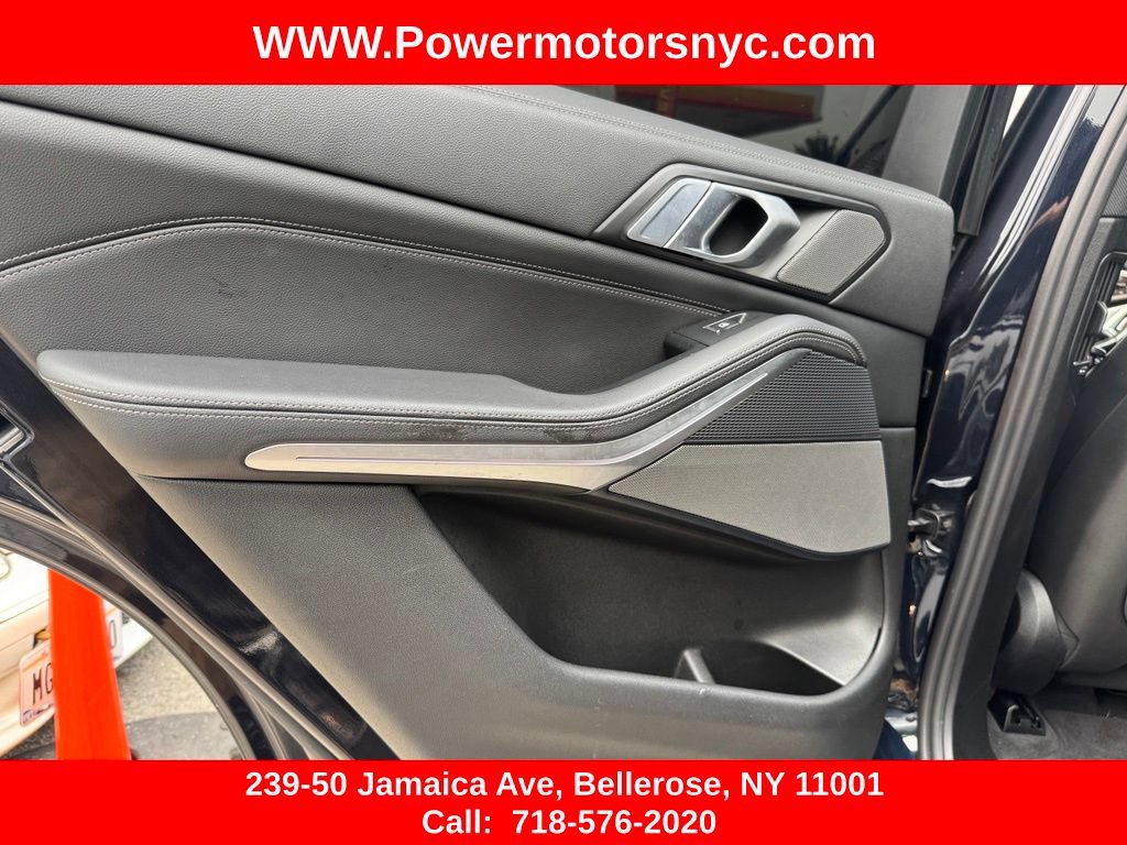 Used 2020 BMW X5 M50i w/ Premium Package AWD/4WD image 27