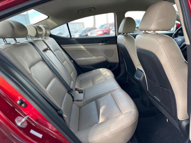 Used 2017 Hyundai Elantra Limited image 19