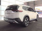 Used 2023 Nissan Rogue Platinum w/ Platinum Premium Package image 3