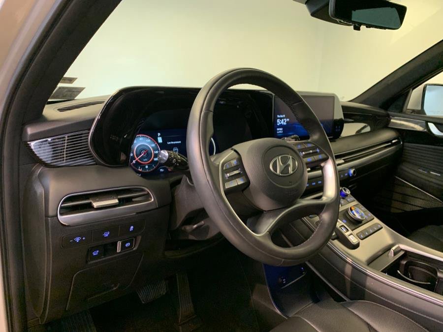 Used 2025 Hyundai Palisade Calligraphy image 11