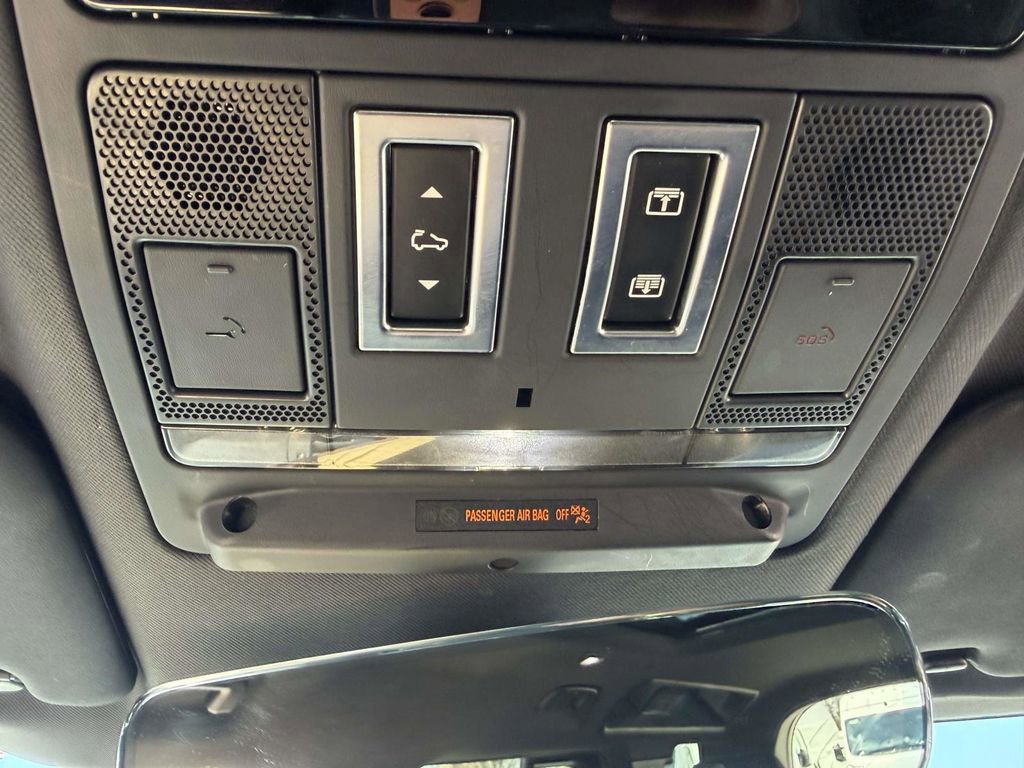 Used 2025 Land Rover Defender 110 S AWD/4WD image 39