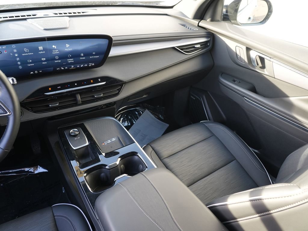 Used 2025 Buick Enclave Sport Touring image 21