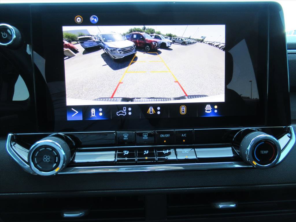 Used 2024 Chevrolet Colorado Trail Boss w/ Technology Package image 30