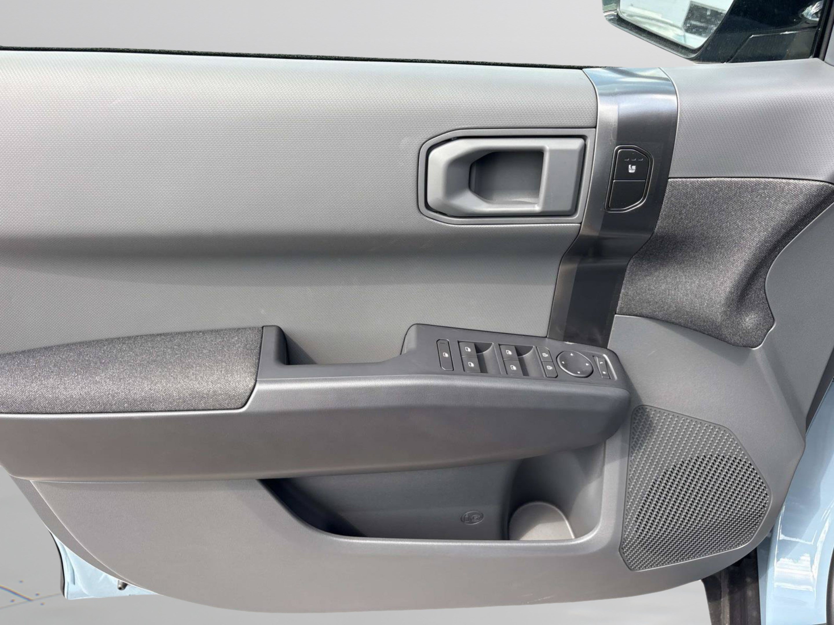 New 2027 Kia EV3 Wind FWD image 19