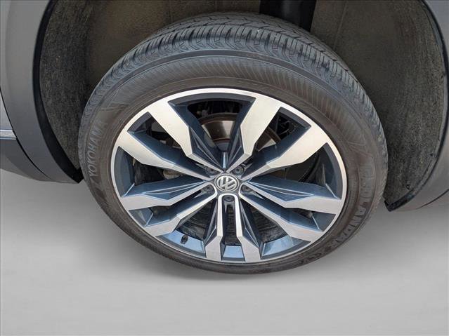 Used 2020 Volkswagen Atlas SEL R-Line image 9