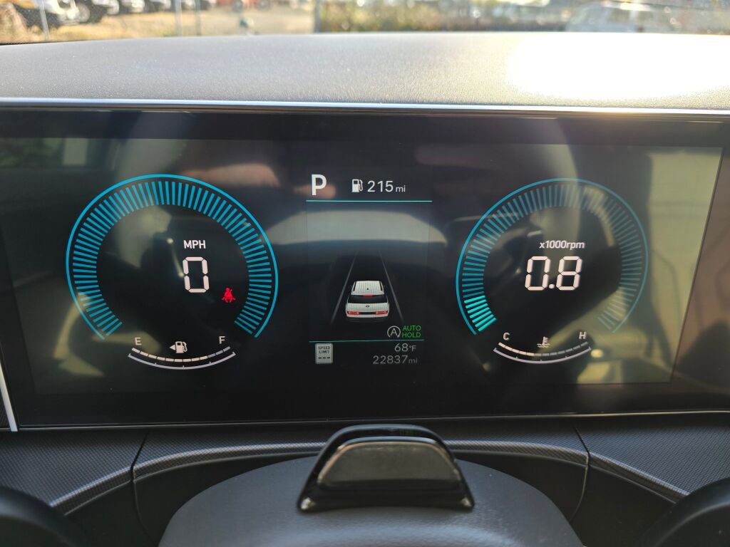 Used 2025 Hyundai Santa Fe SEL image 29