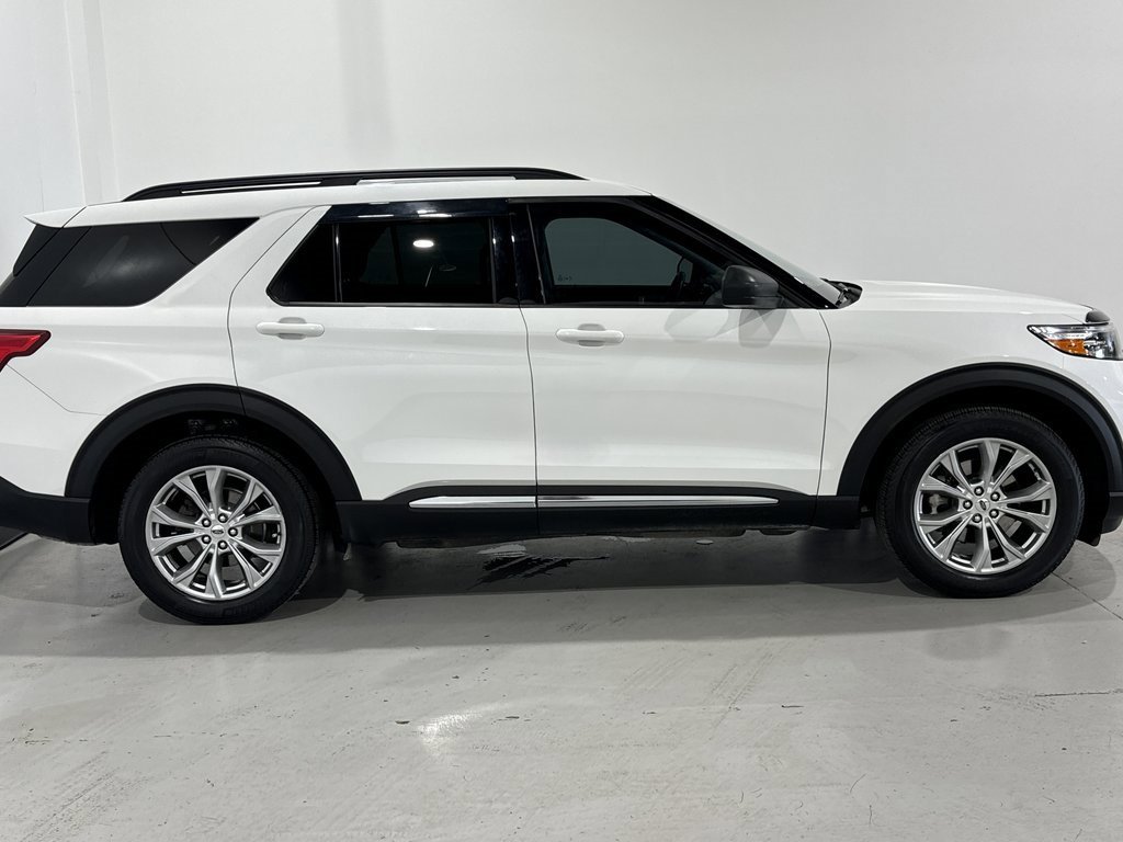 Used 2021 Ford Explorer XLT image 22