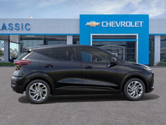 New 2027 Chevrolet Bolt LT w/ Comfort Package FWD image 5