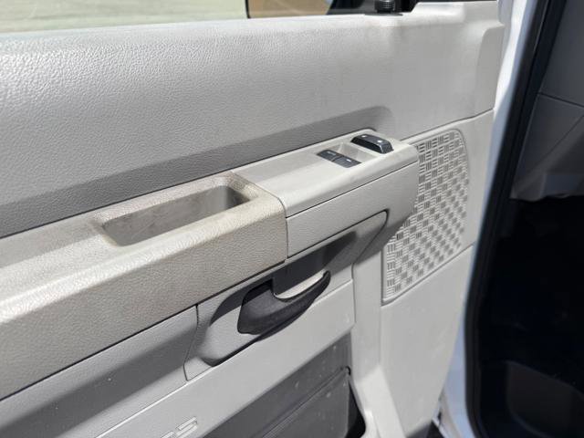 Used 2014 Ford E-250 and Econoline 250 w/ Power Group RWD image 18