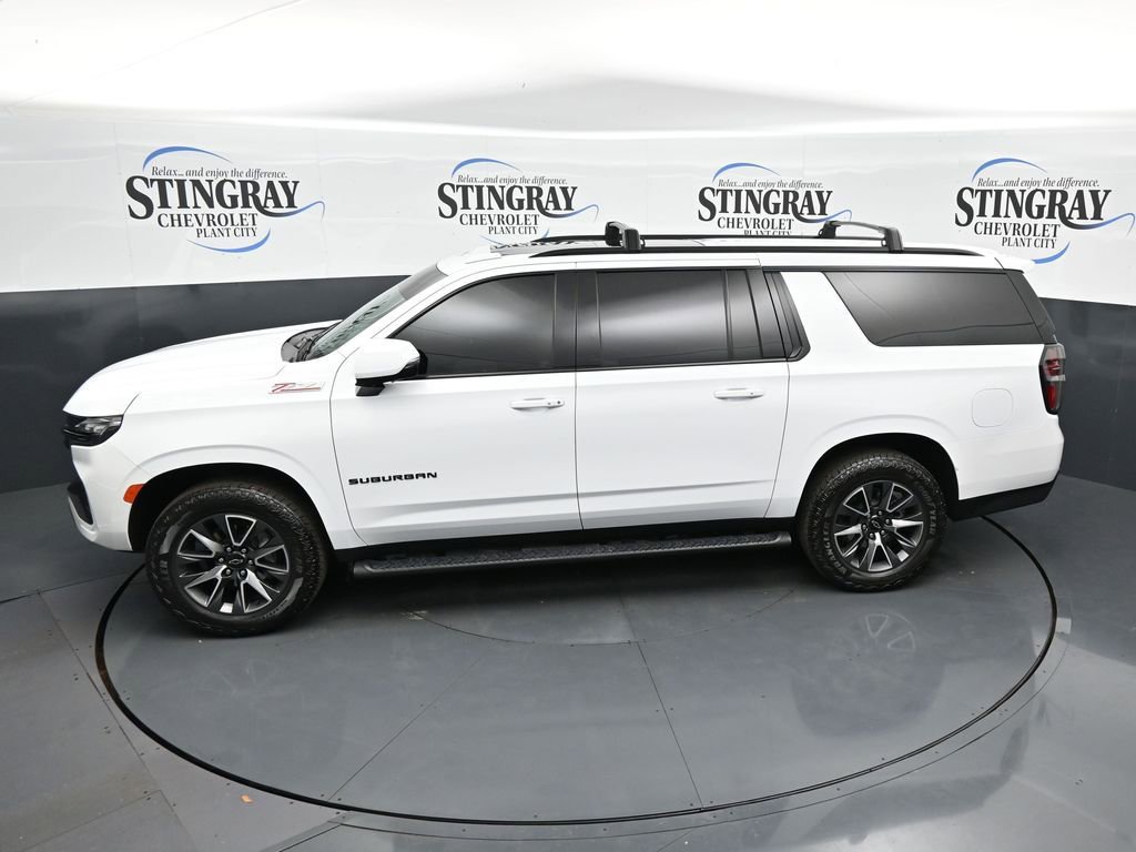 Used 2024 Chevrolet Suburban Z71 w/ Luxury Package AWD/4WD image 12