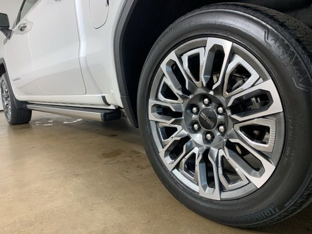 Used 2023 GMC Sierra 1500 Denali Ultimate image 16