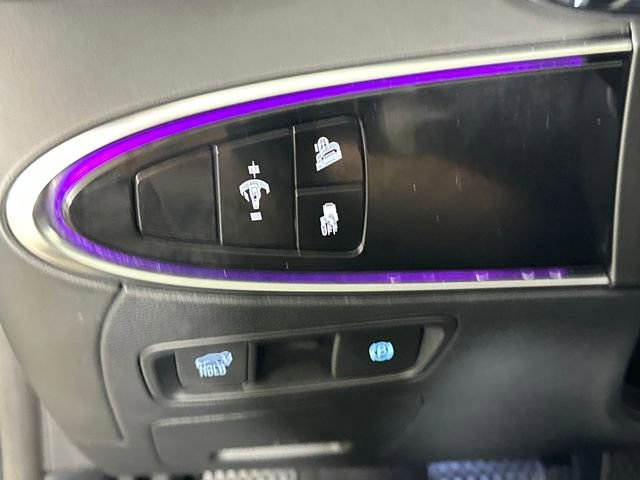 Used 2024 Genesis Electrified GV70 Advanced image 19