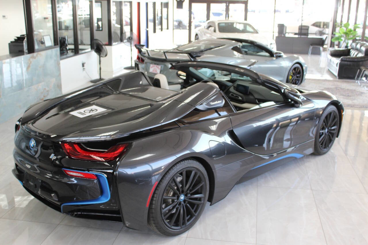 Used 2023 Lamborghini Urus S image 40