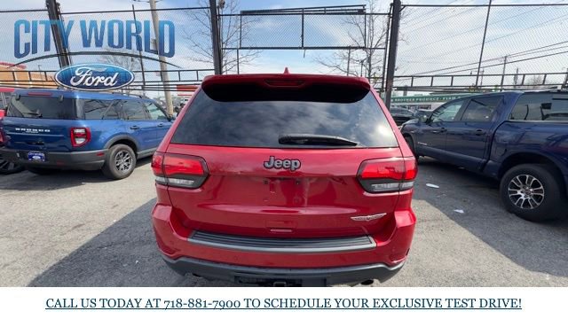Used 2020 Jeep Grand Cherokee Trailhawk w/ Trailhawk Luxury Group image 3