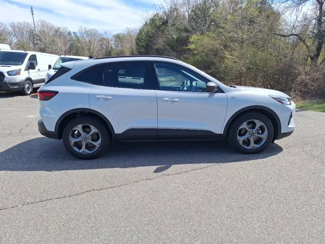 Certified 2025 Ford Escape ST-Line w/ Equipment Group 301A image 2
