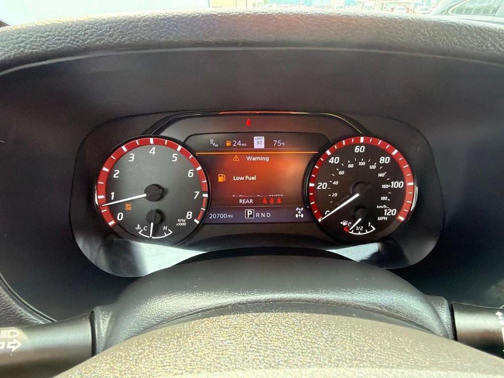 Used 2023 Nissan Frontier PRO-4X w/ Pro Convenience Package AWD/4WD image 15