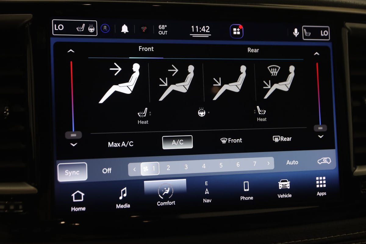 Used 2021 Chrysler Pacifica Touring-L w/ S Appearance Package FWD image 35