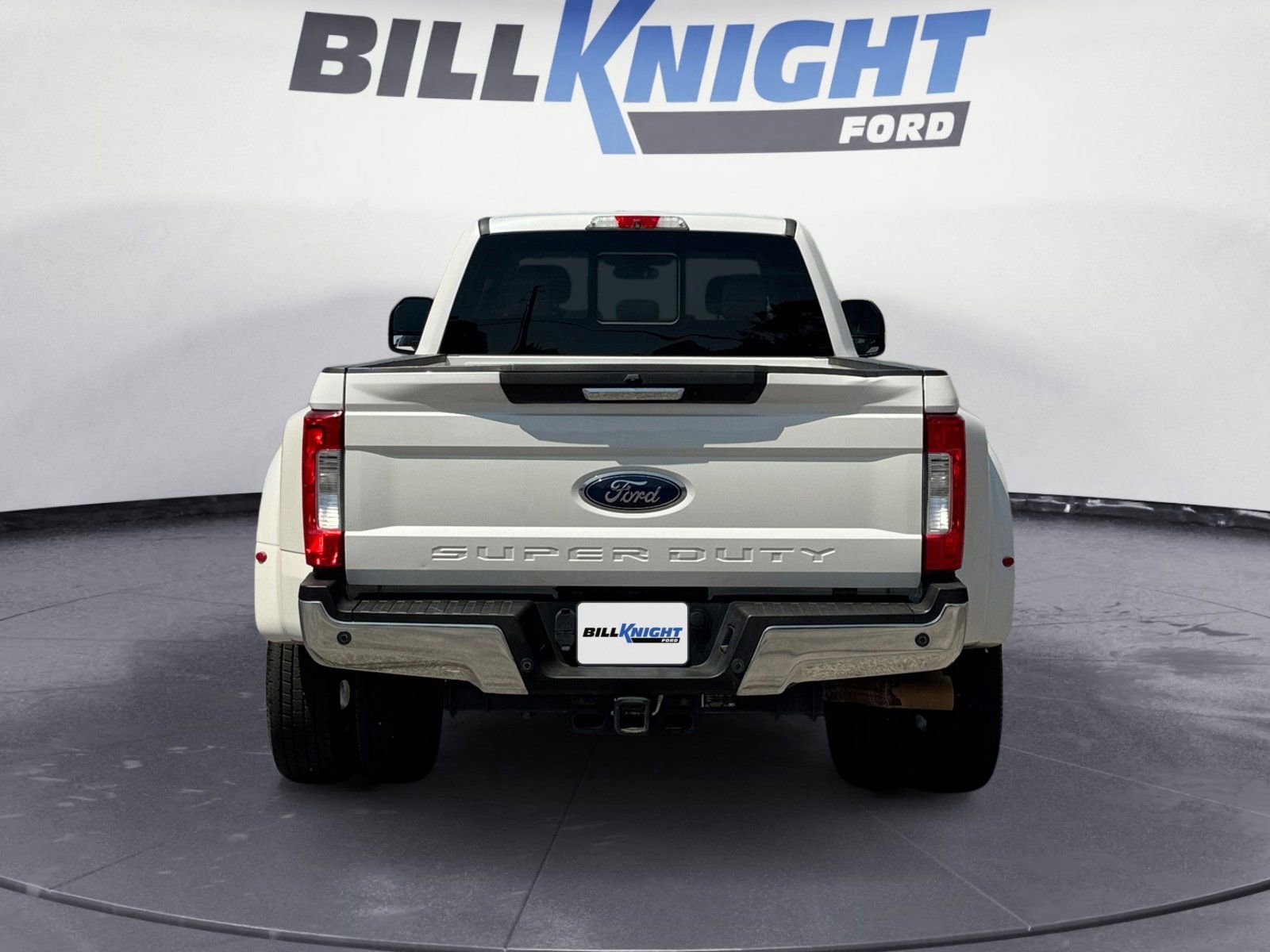 Used 2017 Ford F350 Lariat w/ Tow Technology Bundle AWD/4WD image 4
