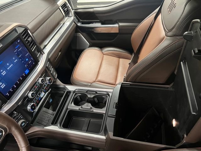 Used 2025 Ford F350 King Ranch w/ FX4 Off-Road Package image 38