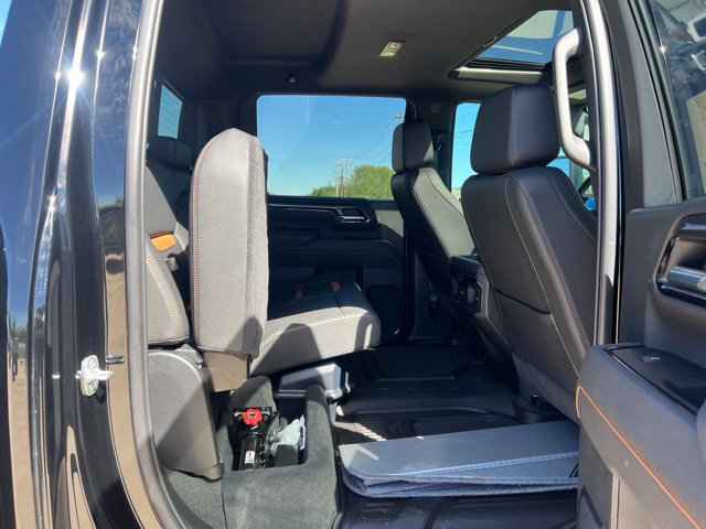 Used 2025 GMC Sierra 2500 AT4 w/ AT4 Premium Plus Package AWD/4WD image 32