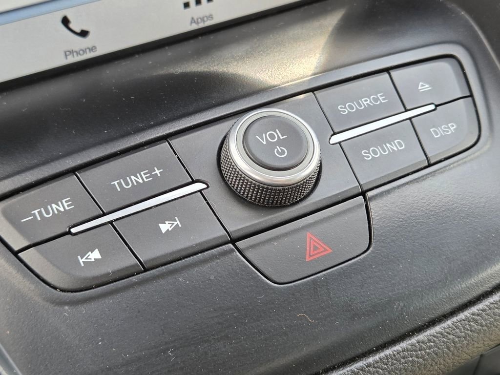 Used 2018 Ford Escape SEL w/ Ford Safe & Smart Package FWD image 17