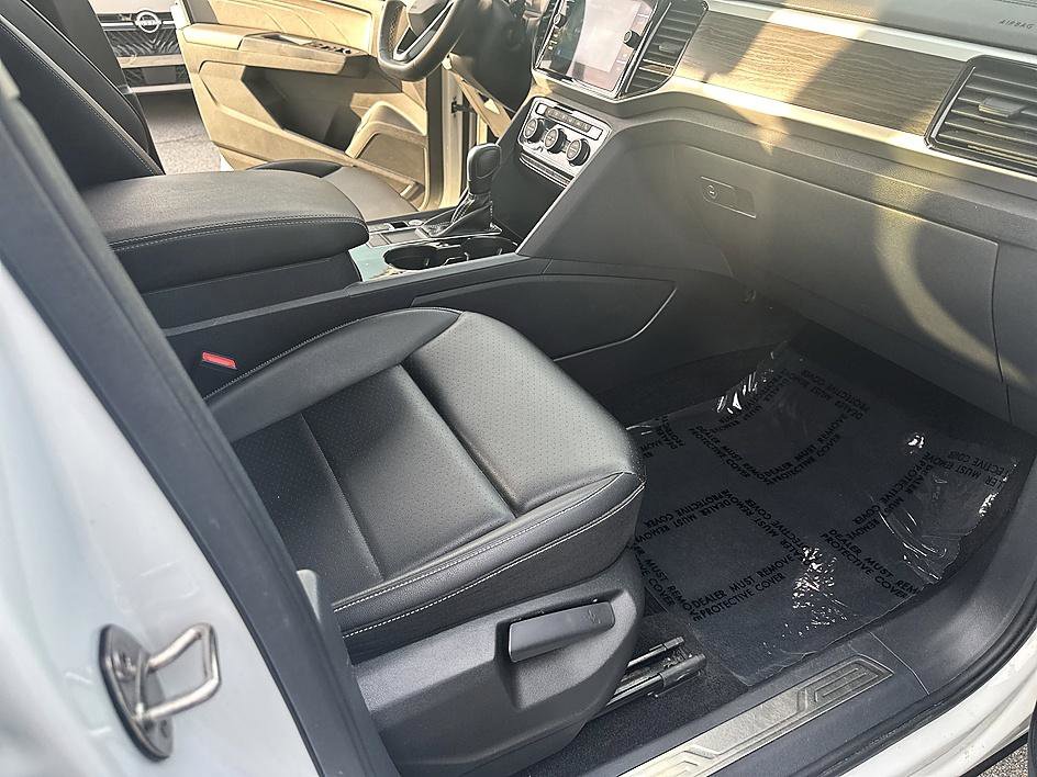 Used 2023 Volkswagen Atlas SE image 16