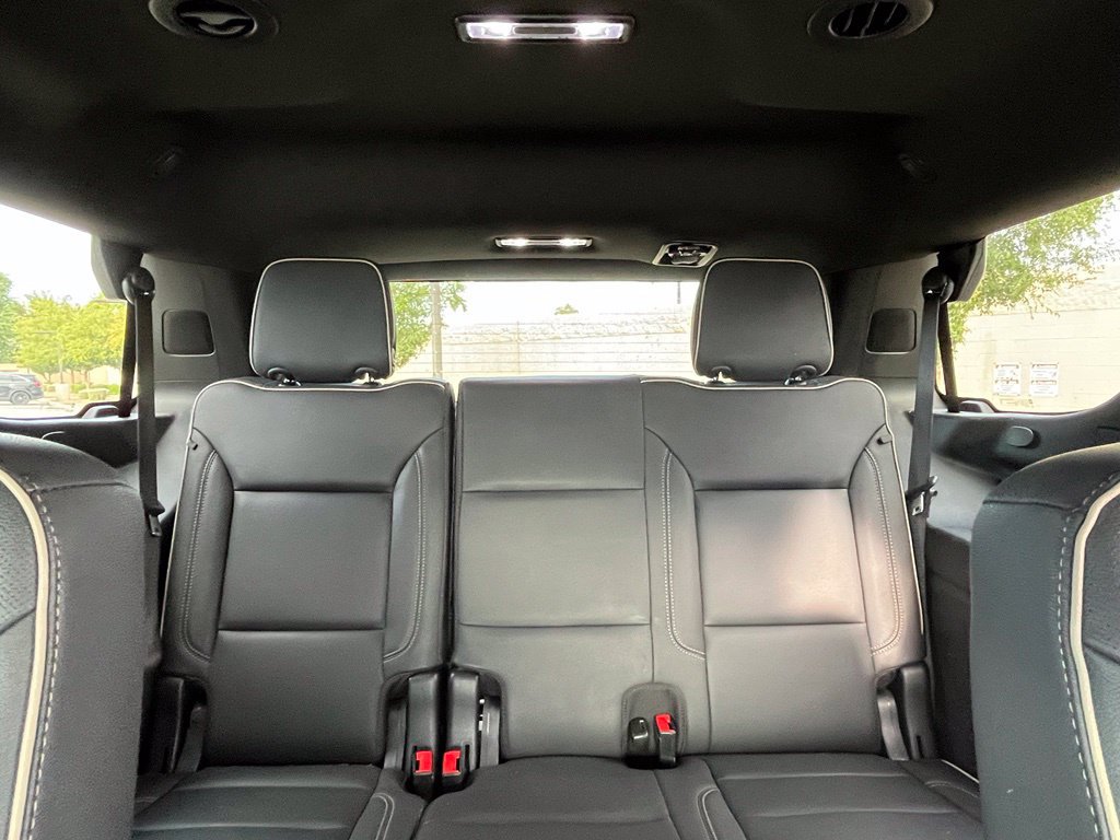 Used 2025 Chevrolet Tahoe Premier AWD/4WD image 18