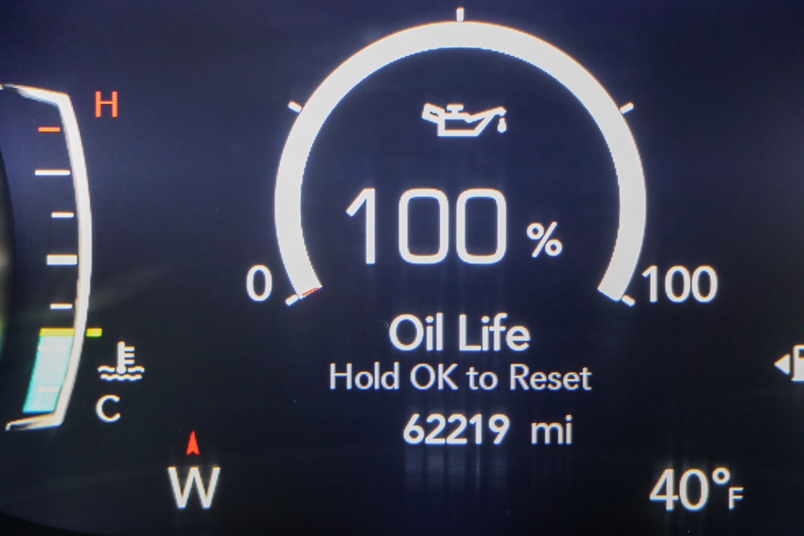Used 2023 Chrysler Pacifica Touring-L FWD image 16