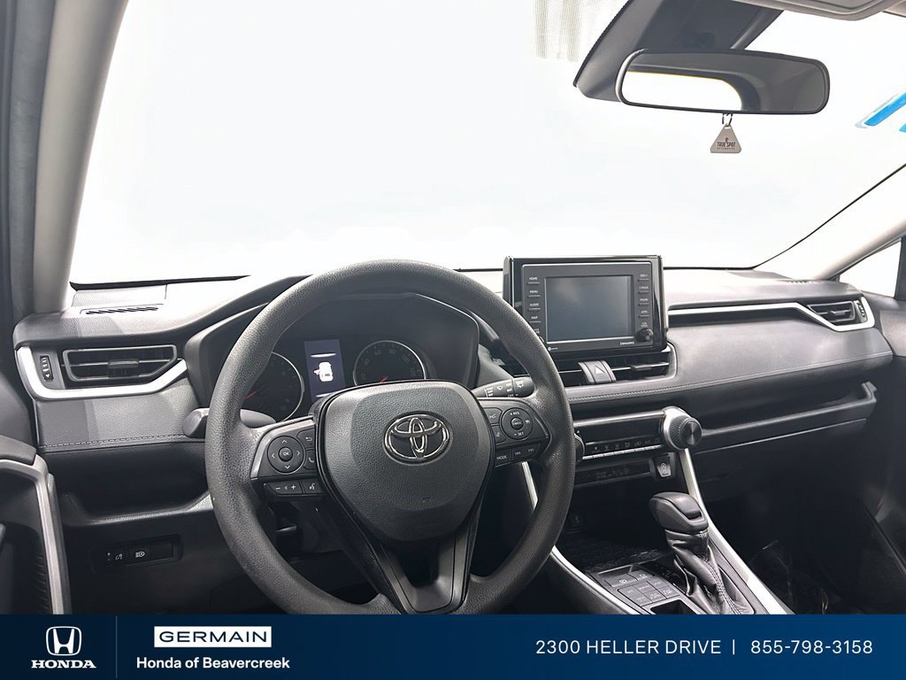 Used 2021 Toyota RAV4 LE AWD/4WD image 15