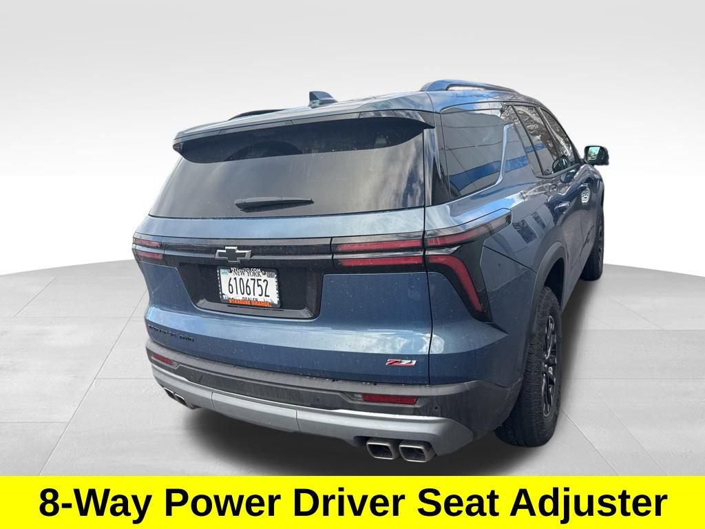 Used 2024 Chevrolet Traverse Z71 w/ Enhanced Driving Package image 5