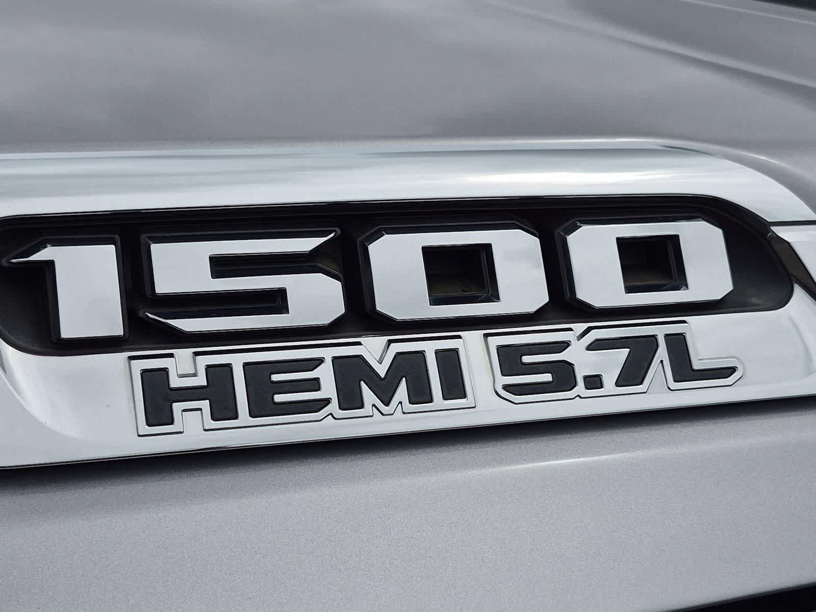 Certified 2019 RAM 1500 Laramie AWD/4WD image 13