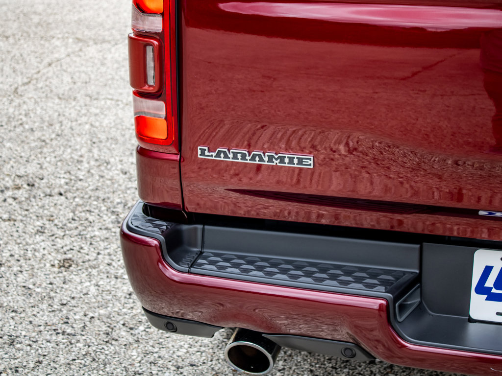 Used 2021 RAM 1500 Laramie AWD/4WD image 14