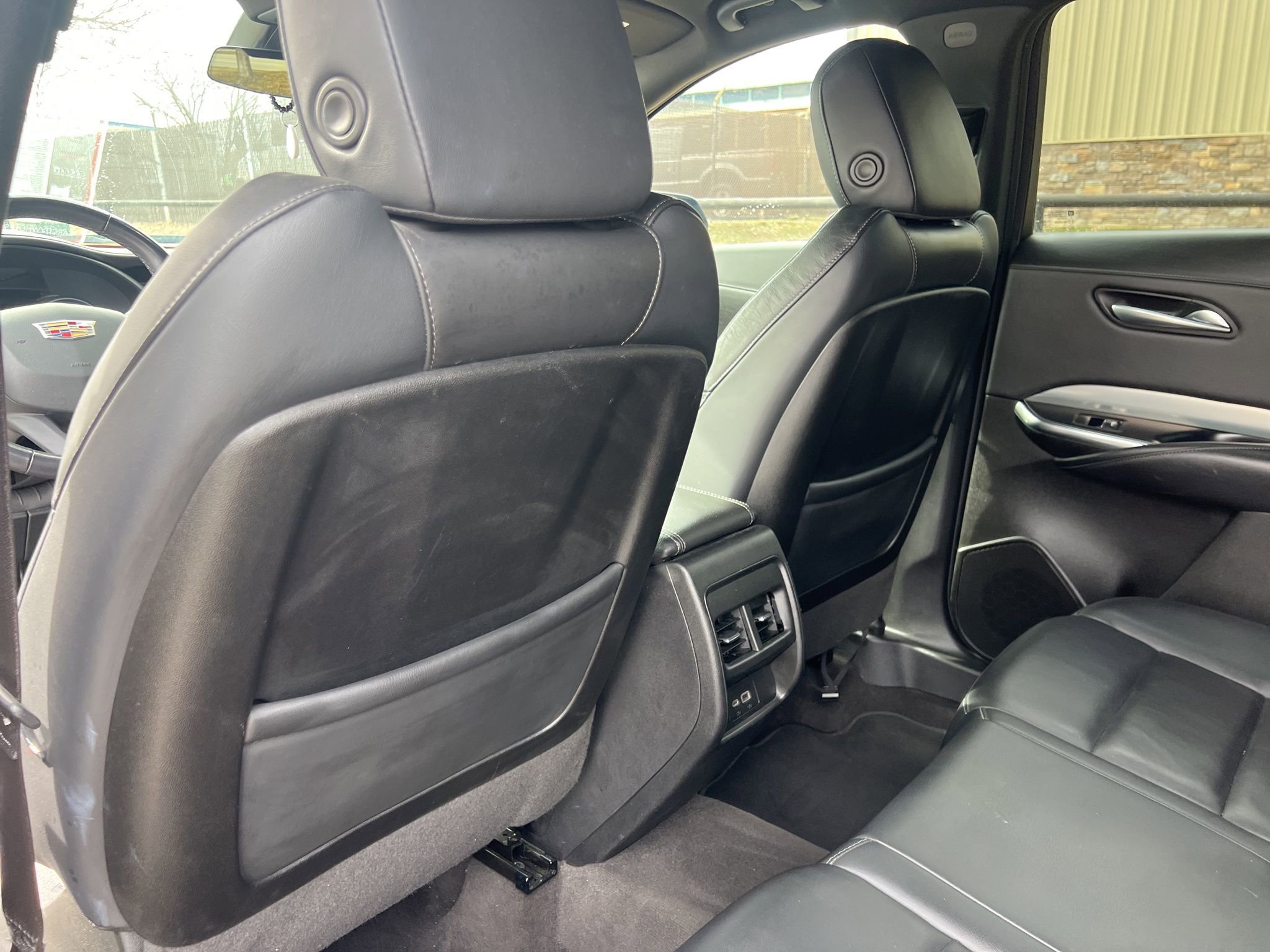 Used 2023 Cadillac XT4 Premium Luxury image 14