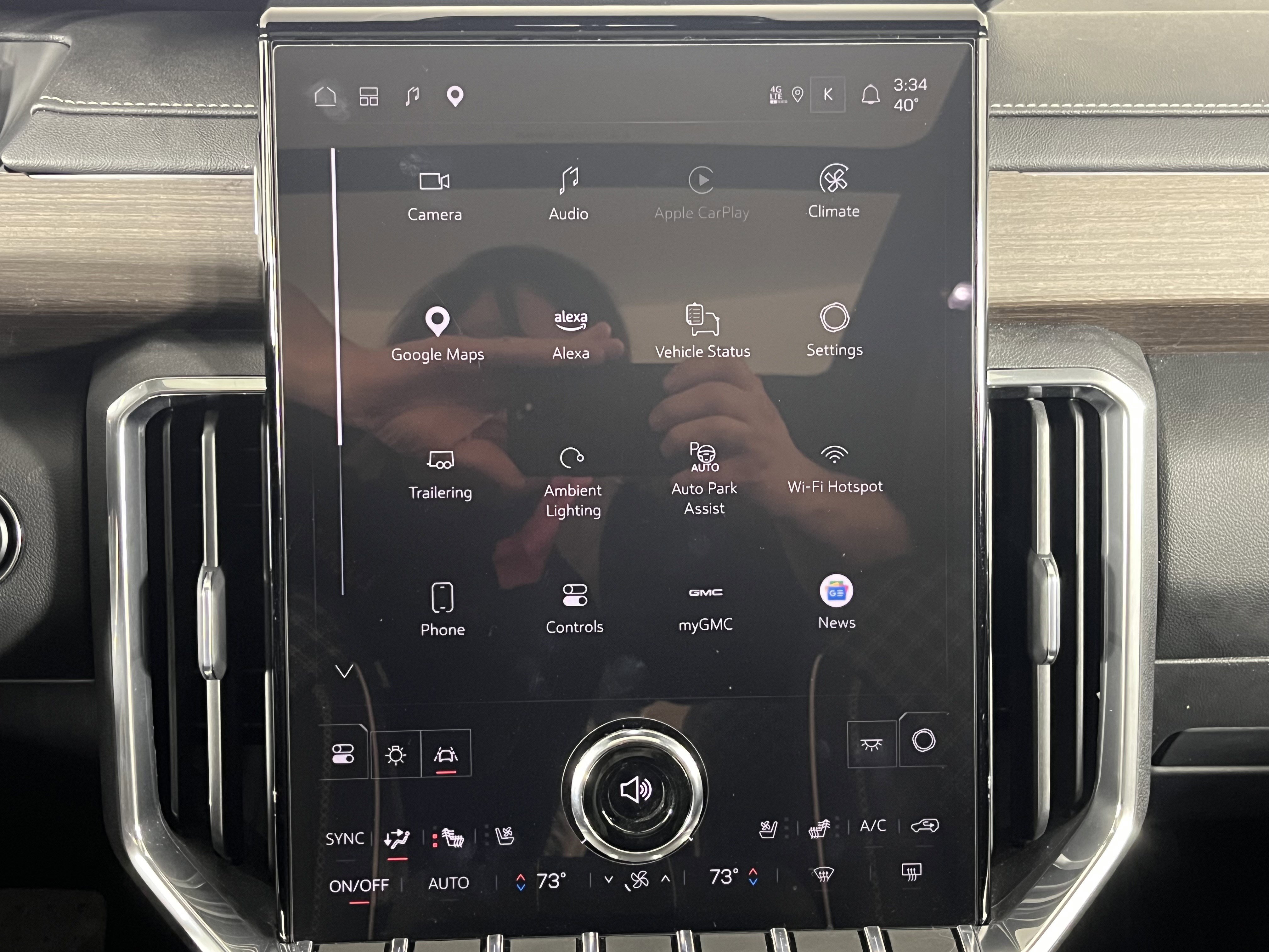 Used 2024 GMC Acadia Denali w/ Super Cruise Package image 15