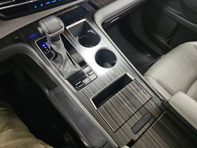 Certified 2023 Toyota Sienna Limited AWD/4WD image 24