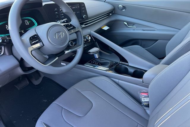 New 2026 Hyundai Elantra Blue image 10