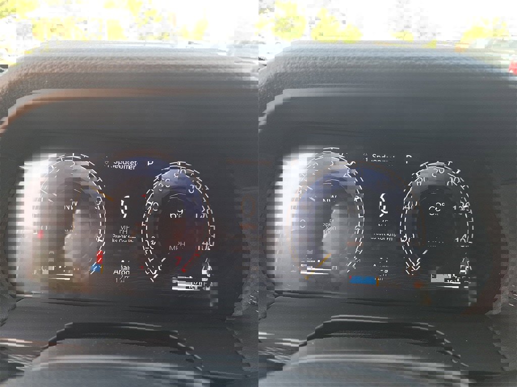 New 2025 Jeep Grand Cherokee Altitude image 19