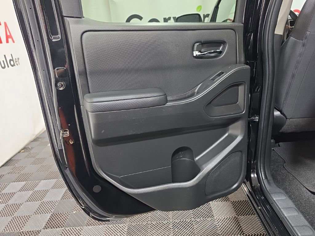 Used 2024 Nissan Frontier SV AWD/4WD image 17
