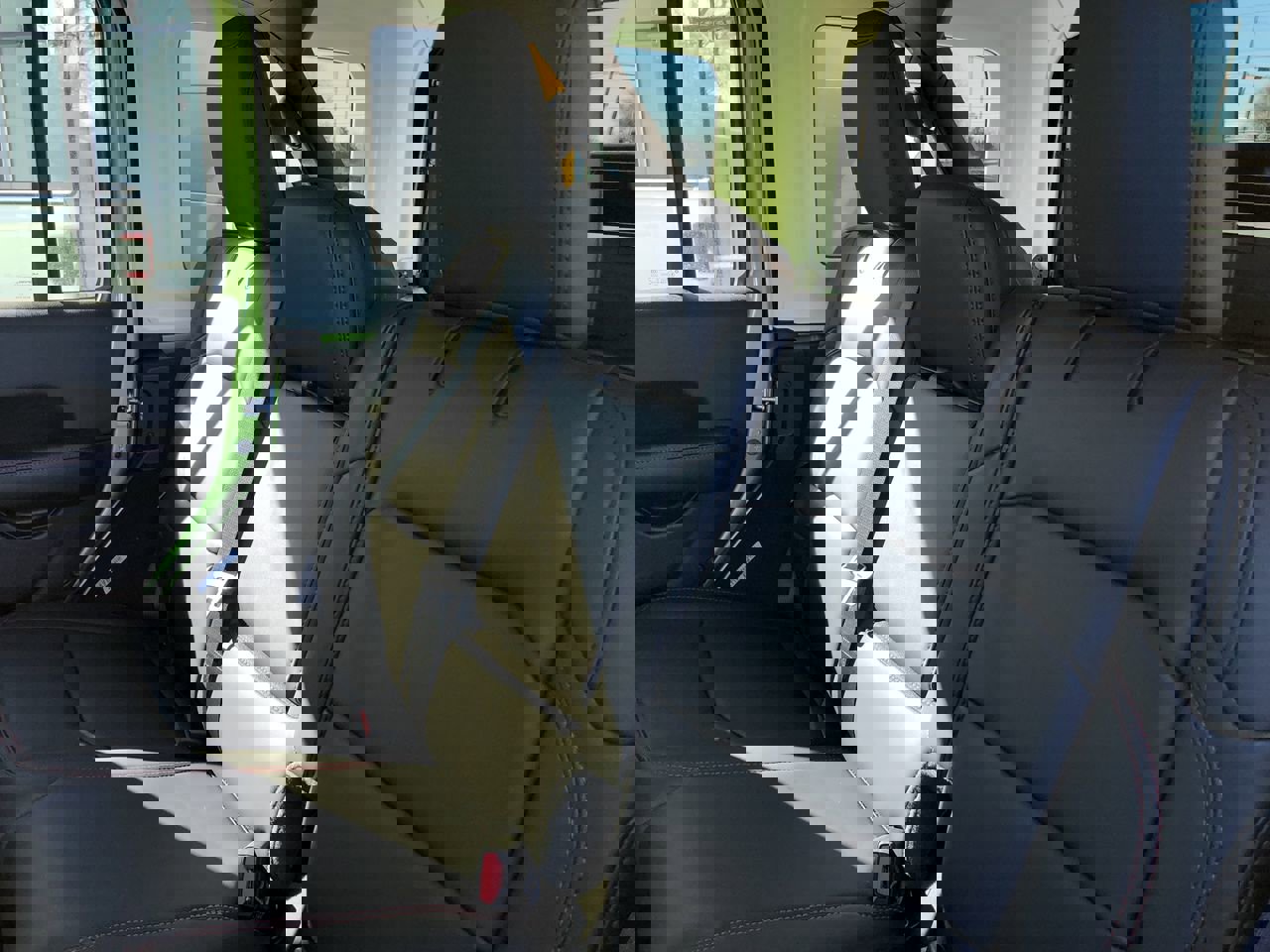 New 2026 Jeep Wrangler Unlimited Rubicon w/ Xtreme 35 Tire Package image 11