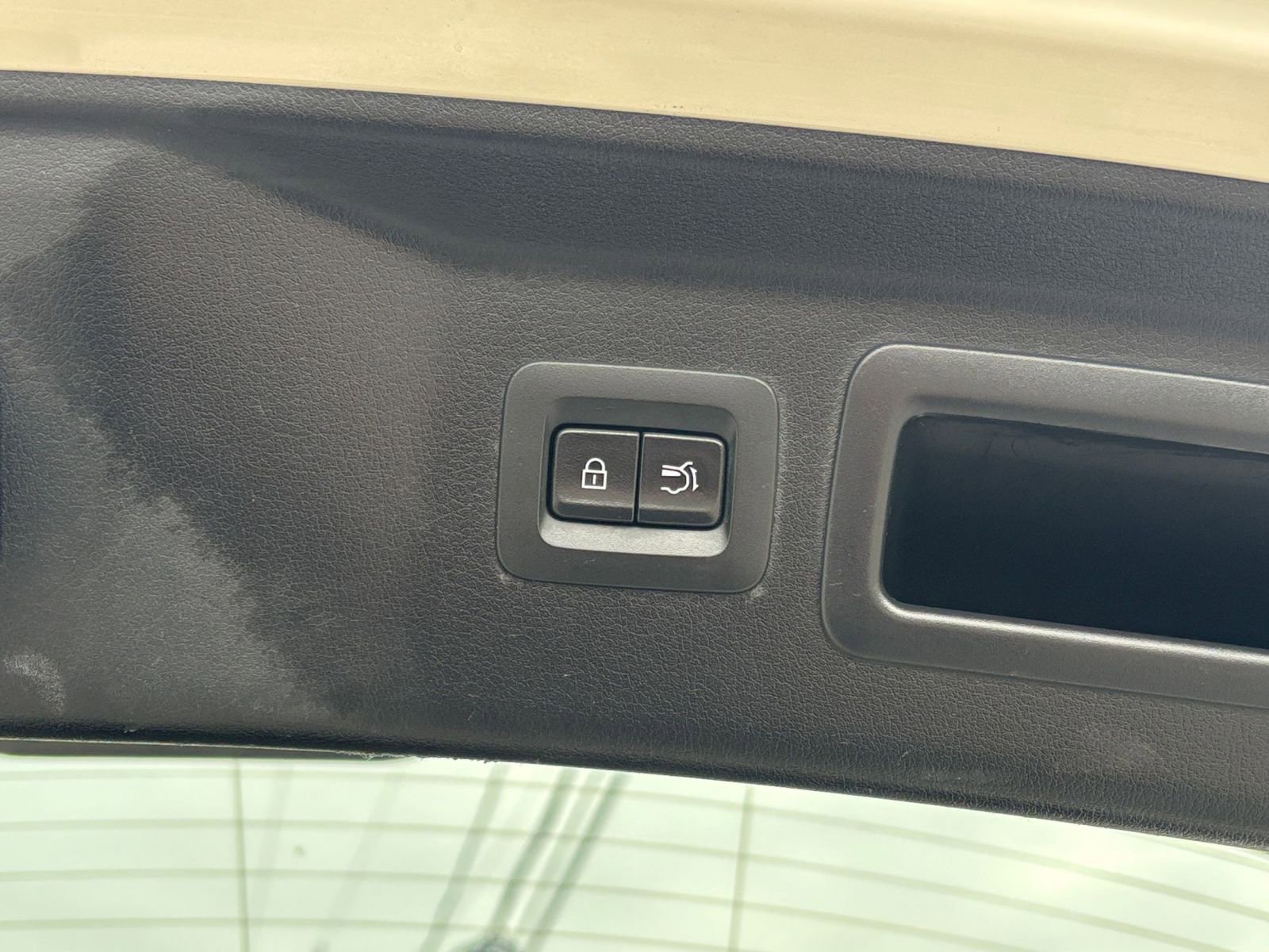 Used 2025 MAZDA CX-70 3.3 Turbo w/ Preferred Package image 21