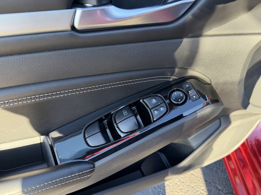 Used 2023 Nissan Altima 2.5 SL image 19