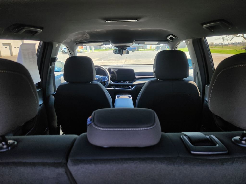 Used 2026 Chevrolet Equinox LT image 28