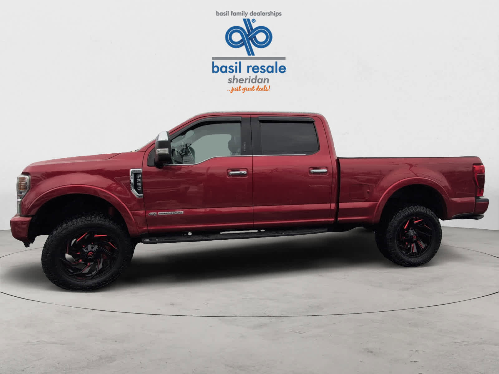 Used 2022 Ford F250 Platinum w/ Tremor Off-Road Package image 4