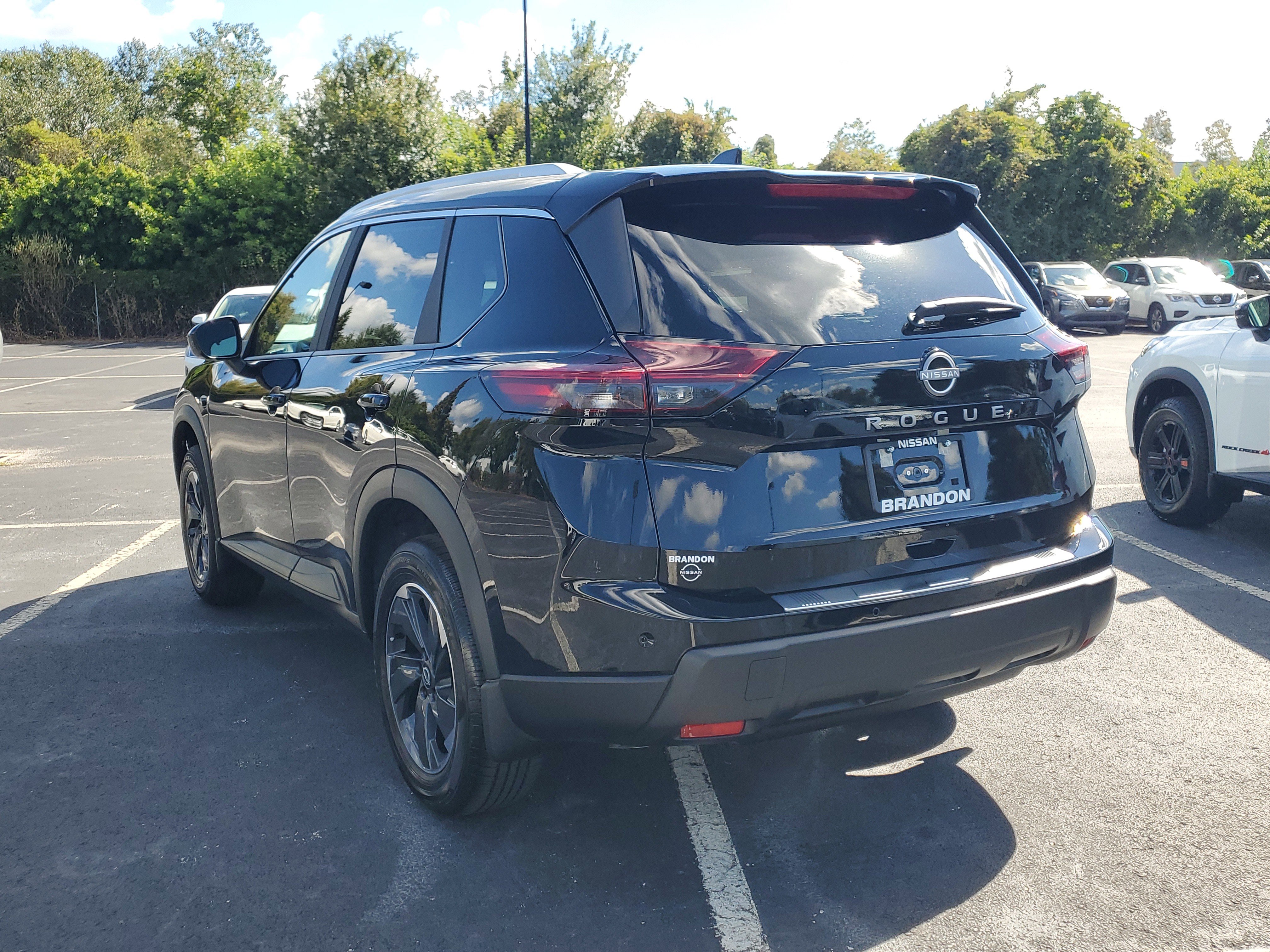New 2026 Nissan Rogue SV image 5
